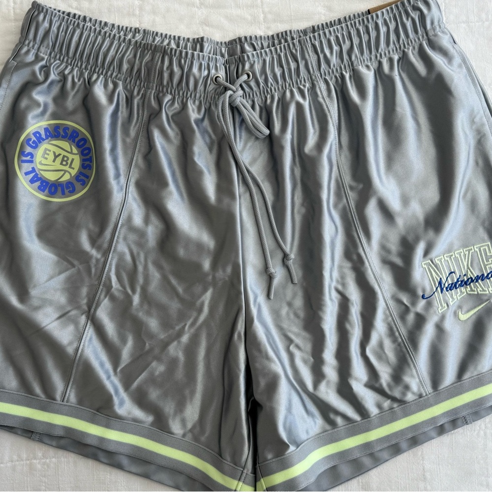 Nike EYBL 2025 Athletic Shorts, Women’s XL, NWT